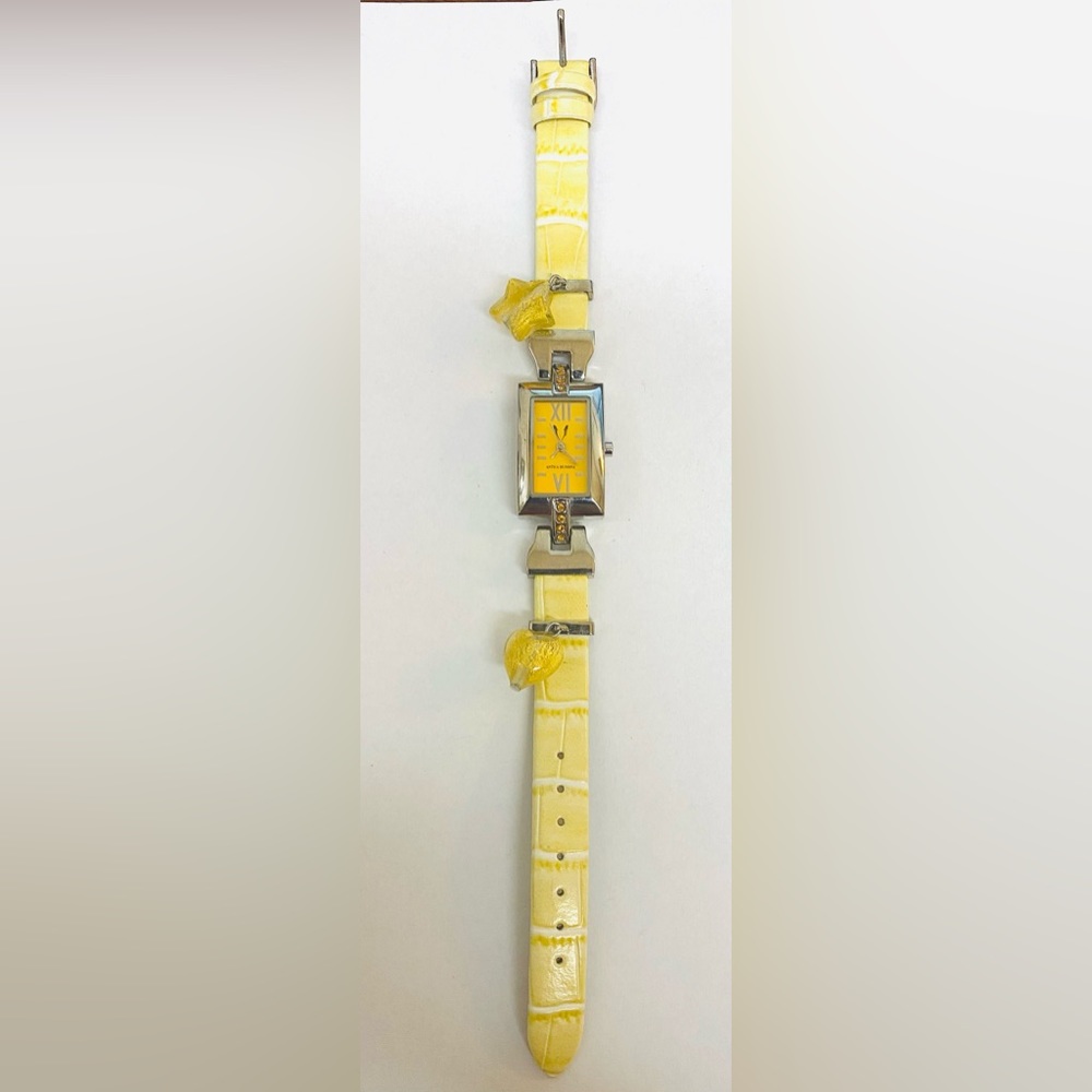 Antica Murrina with two Murano glass charms yellow watch